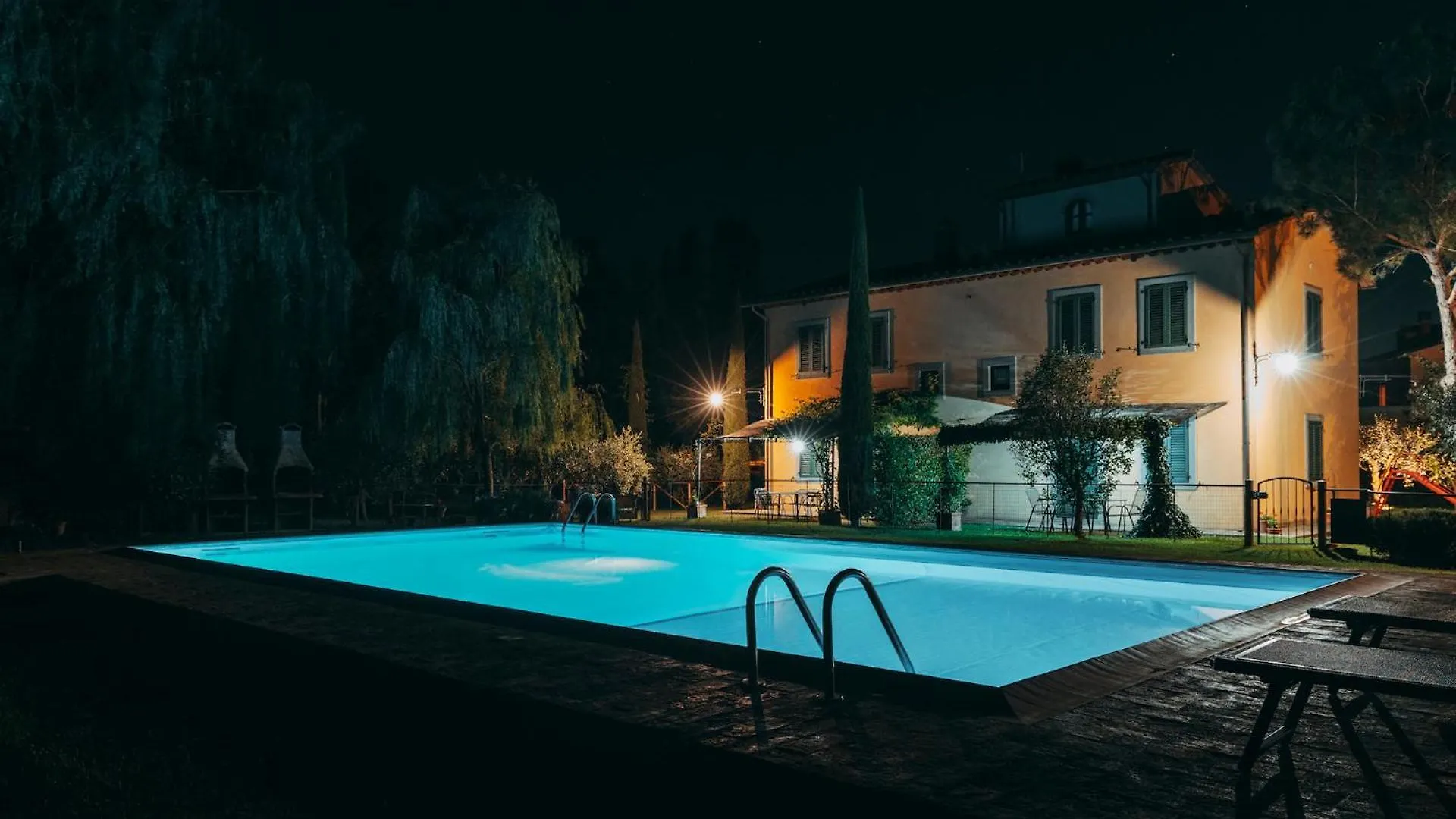 Farm stay Agriturismo Il Borgo Cortona Italy